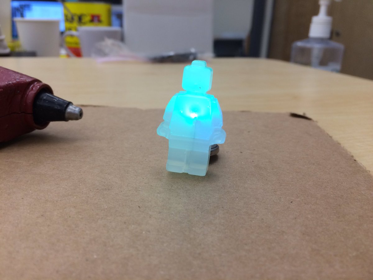 joshburker's tweet photo. Per @eeriley99, silicon mold, hot glue, LED, and coin cell battery. https://t.co/VNc7lgR2Sq