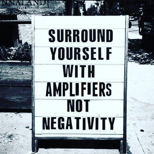 yugaBerlin's tweet photo. No Negativity- enjoy a Wall of Noise *** #amplifier #amplifiers #wallofnoise #happiness #music #hardcore #hardcorel… https://t.co/4eBPmmQS9m