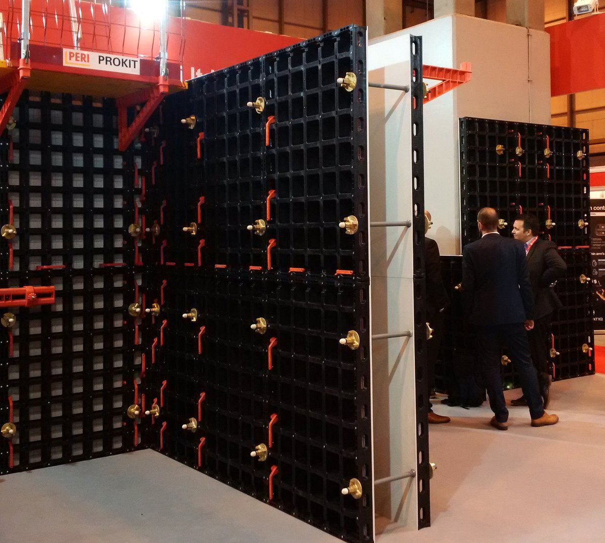 PERIgroup's tweet photo. PERI UK will be launching DUO @UKConcreteShow – the lightweight #formwork for walls, columns and slabs! https://t.co/1CzNE5bPmp #UKCS2017 https://t.co/w3iX7GazdQ