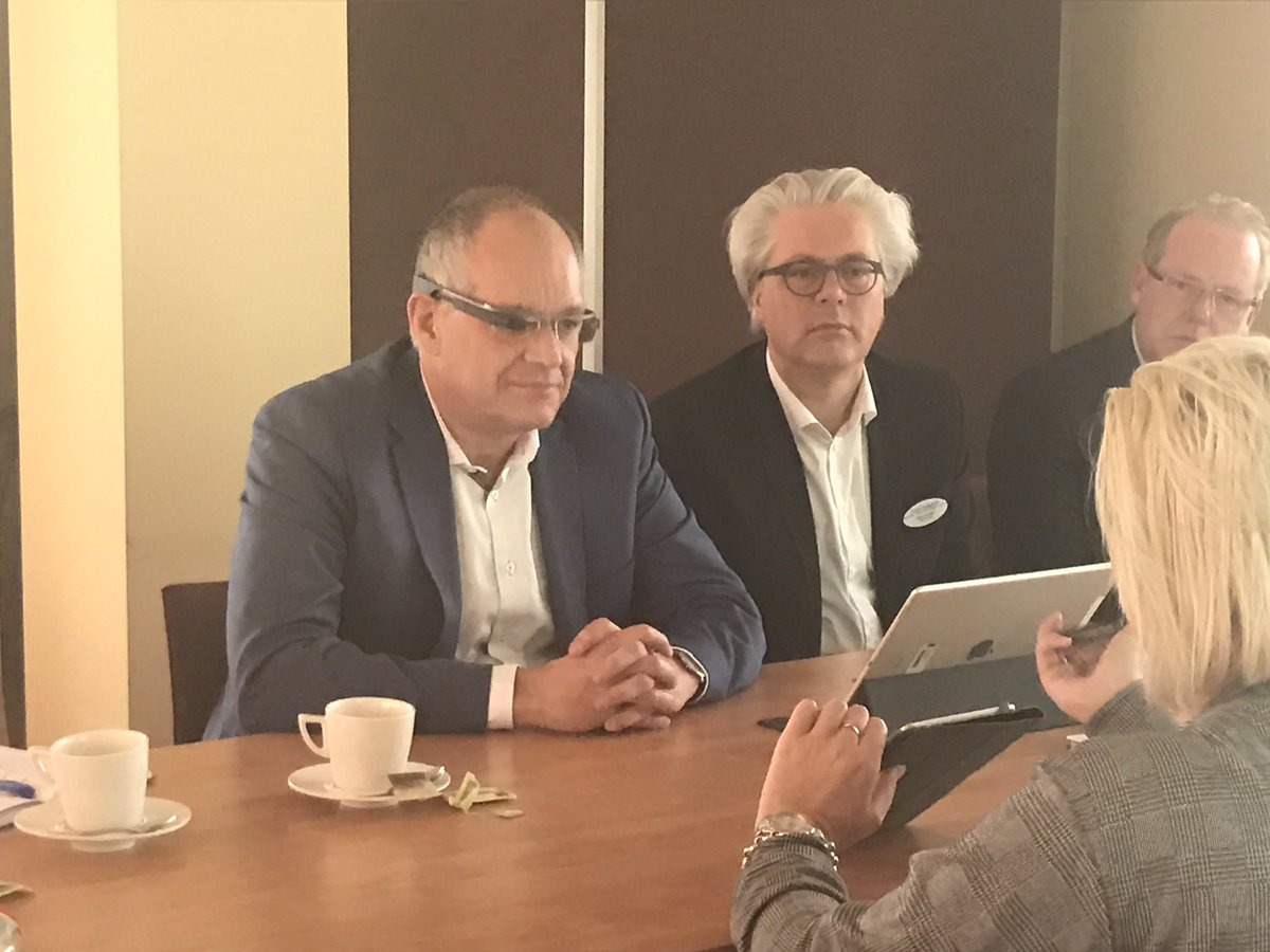 ArgosZorggroep's tweet photo. Ondersteuning van mantelzorgers en kennisoverdracht op afstand via Google Glass. Bezoek DriemaasHave VWS @egerrit . #Glazz #Innovatie https://t.co/59IzYdQXOs