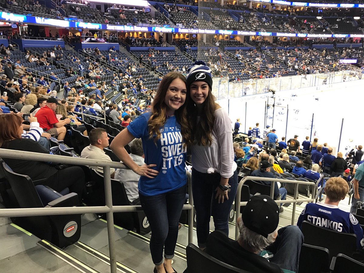 emilyconnell22's tweet photo. Happy birthday to my favorite Bolts fan! And best friend 😍 love you Doane 💘💘 https://t.co/Vr96uOaIYZ