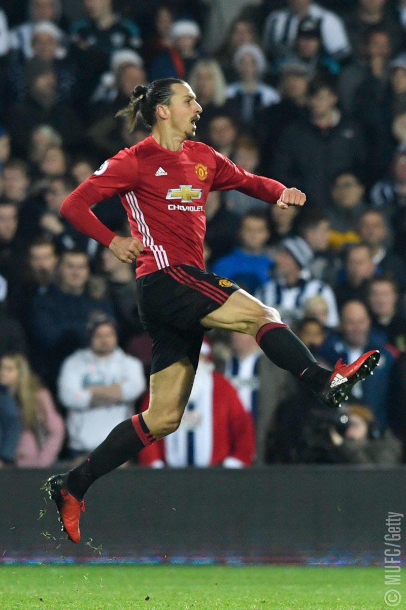 ManUtd_ID's tweet photo. Zlatan paling sering mencetak gol ke Saint-Etienne (14 gol dari 13 laga). RT jika kamu yakin Zlatan akan mencetak gol malam ini! #MUFCID https://t.co/ClqSE27xje