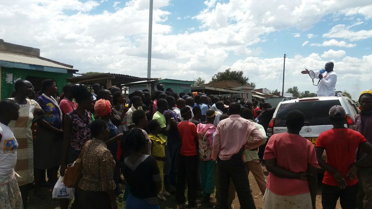 EnoshBolo's tweet photo. TODAY IN NDHIWA:Mobilizing residents of Sikwadhi to register to vote.
#BolneBolo #Vote4Bolo https://t.co/cuxXOg6qn9