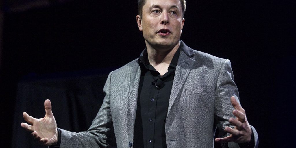 t3n's tweet image. Unfall auf der A9: Warum Elon Musk die Schäden an einem Tesla zahlen will t3n.de/news/elon-musk…