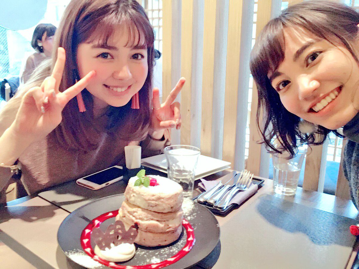 Nana Twitterissa さらにメロちゃんとジーナちゃん ２人とも成長してさらにキレイに でも天てれ時代と変わらず仲良しなの見るとすごくうれしくなる メロディーチューバック 加藤ジーナ 天てれ 天才てれびくんmax Melodychubak Gina Kato T Co