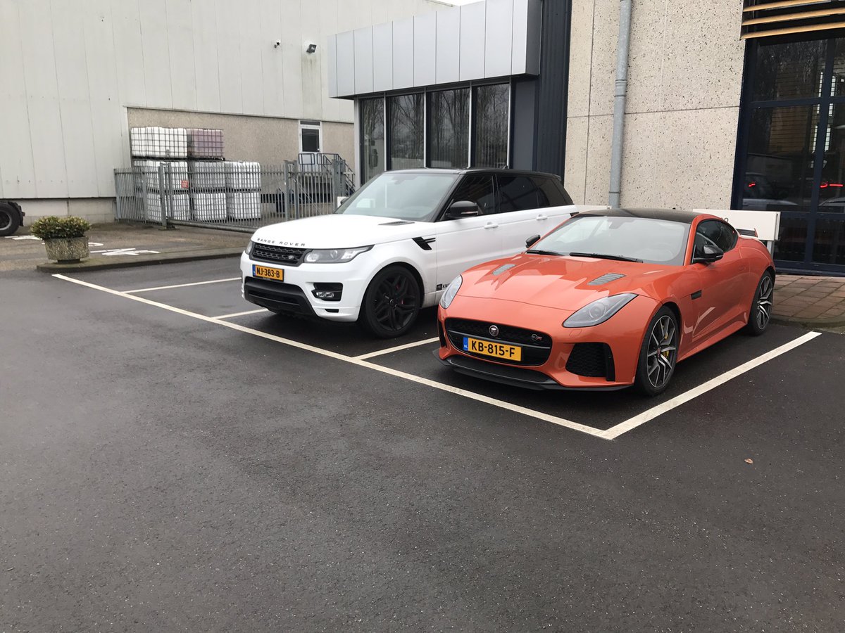 RicoVerhoeven's tweet photo. Today going for something orange #fresh #springfeeling #Ftype #svr #knookbreda https://t.co/FHoUvRIwa9