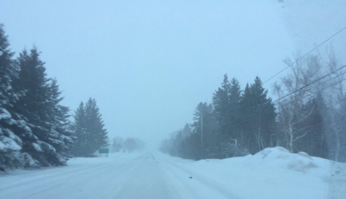 PEICorey's tweet photo. The view an hour ago: Pleasant Grove Rd , York Rd &amp; TCH near @JewellsMarket And now it's really snowing &amp; blowing. #pestorm #pei #staysafe https://t.co/AcMpdfcPyQ