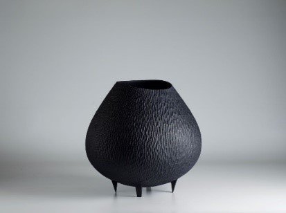 osearsgallery's tweet photo. "Using oak  as his sole material the timber is first turned while still green allowing later seasoning to effect shape and form" @LiamFlynn3 https://t.co/eeVkfEPzb1