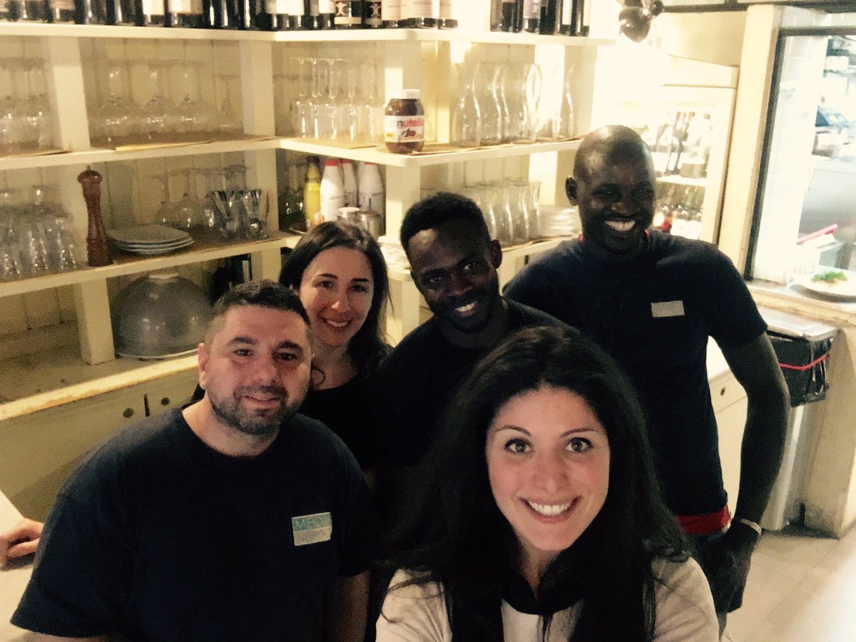 PRIMEItalia's tweet photo. #buonenuove dallo Spazio per l'impiego. 

#MeidinNeipols #ristorante #lavoro #rifugiati #withrefugees #Roma 

https://t.co/yORloQx04h https://t.co/qFWTHZWHIh