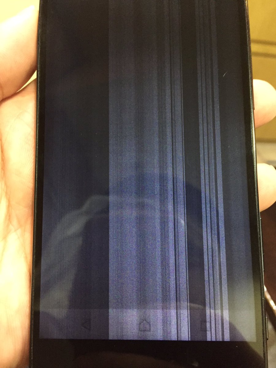 Aazarouni's tweet image. @sonyxperia @SonyXperiaME 

This is really unfortunate I was so happy when I upgraded my phone to #androidnugat now suddenly it&apos;s stopped 😑