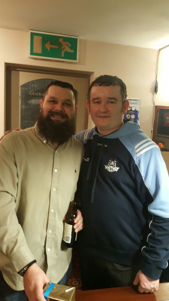 jkdes77's tweet photo. recognition for my team Windmill brewersfayre hastings @ianvance83 @WeAreSUGM @SpencerGraydon @Clairewhitworth @rich_mcelroy17 team party😊 https://t.co/F8ZXWLdJG4