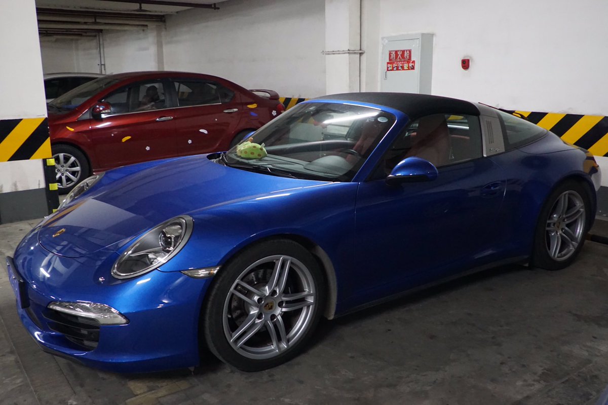 Baronli2016's tweet photo. Ice blue targa! https://t.co/yyQ7bpj1Dt