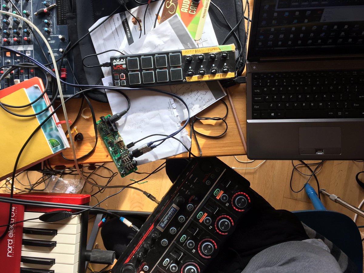 rathersharp's tweet image. Getting ready for tonight #geeklapdance #axoloti #livelooping