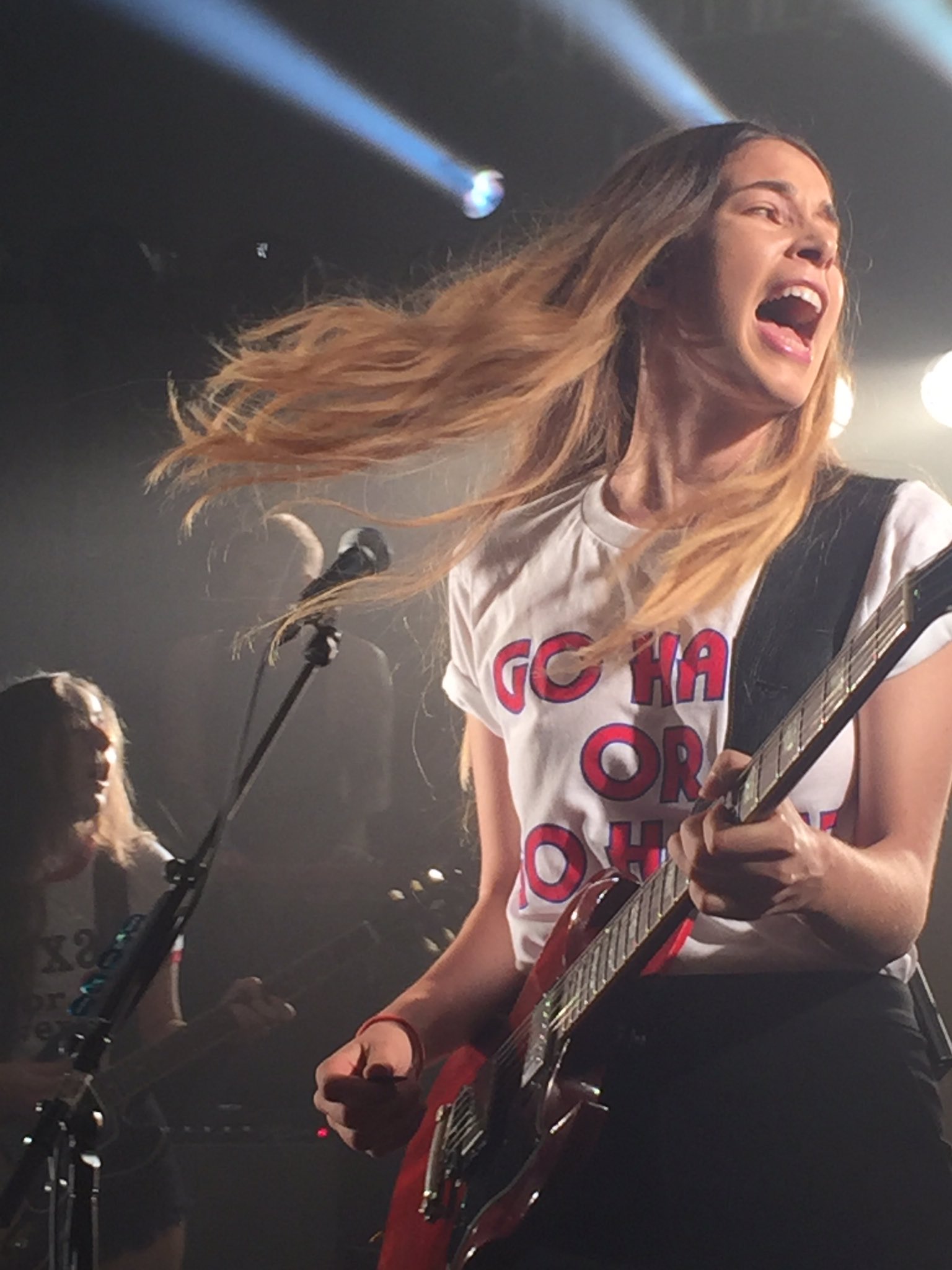 HAPPY BIRTHDAY TO DANIELLE HAIM, AN ABSOLUTE GODDESS 