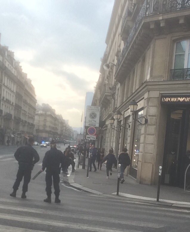 schoucs's tweet image. #French #police heavily #armed in #blvdsaintgermain