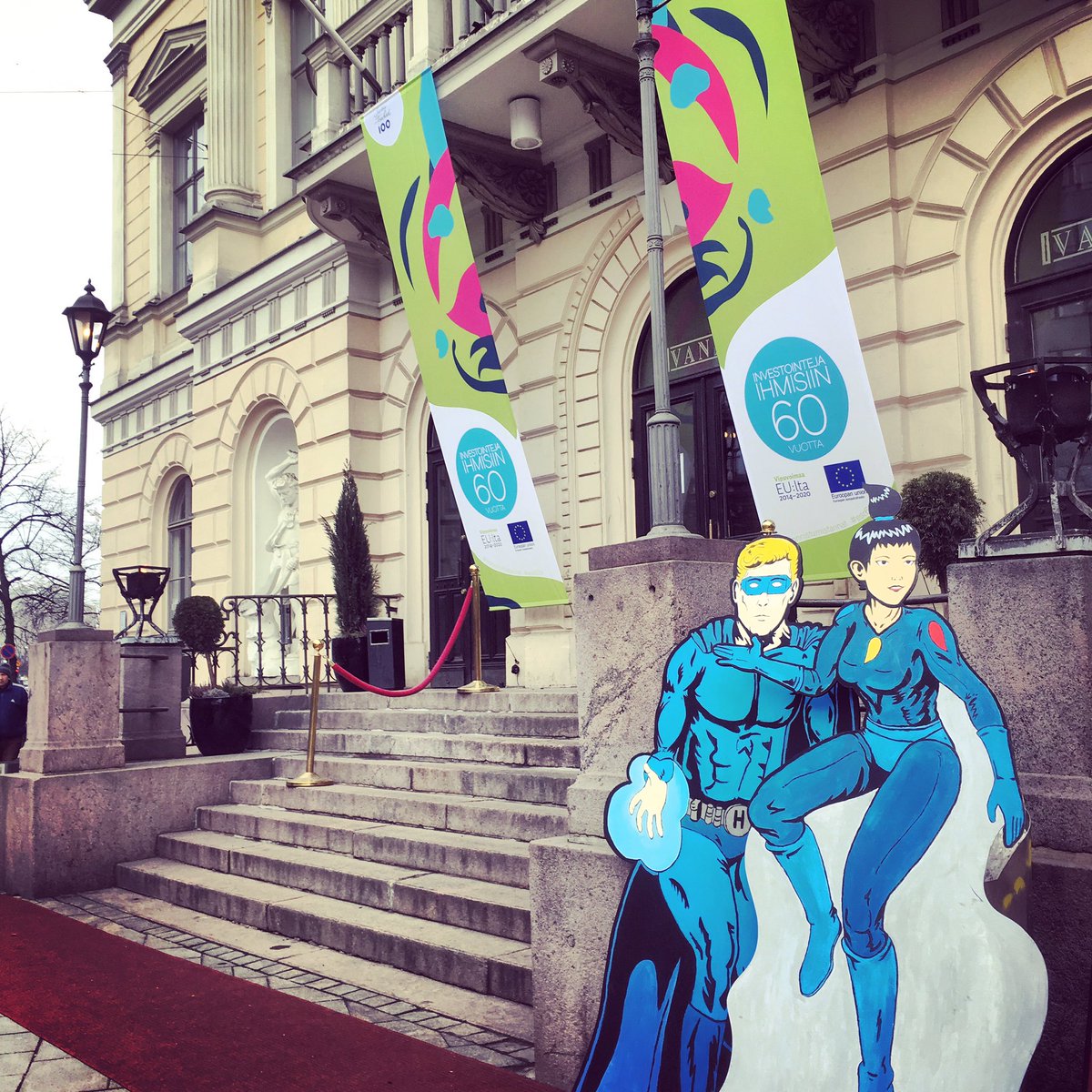 VikuriPoni's tweet photo. #tatujasote juhlimassa #ESR60v #hvvt #humak #osaajiensuomi https://t.co/eDGATGNLGd