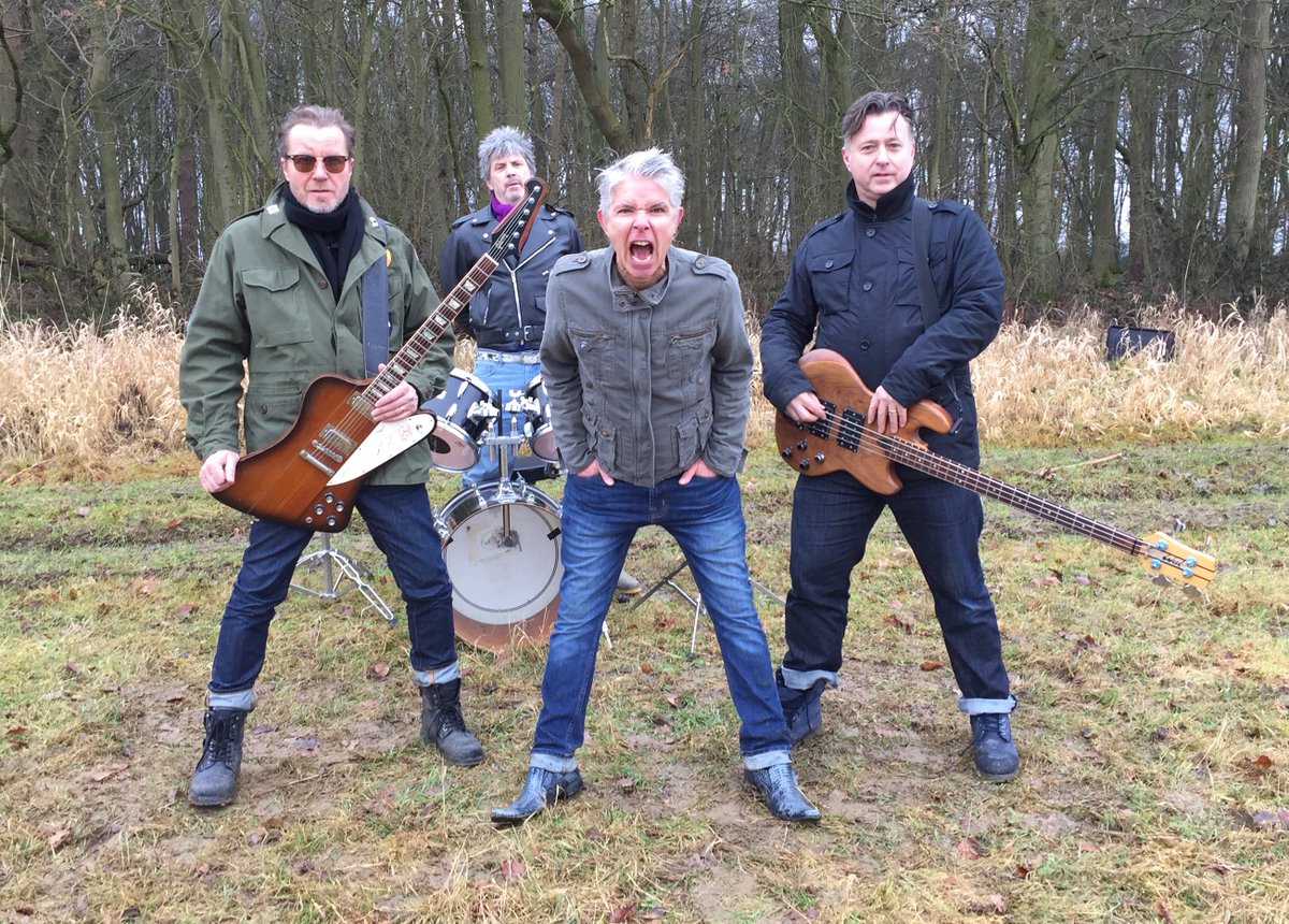 ABlueZoo's tweet photo. New Blue Zoo single 'Funganista' to be released with video on March 25th! @The1980sGirl @XTendedRadio @DavidWrightOAD @Queenofthe80s https://t.co/nvds1r31lP