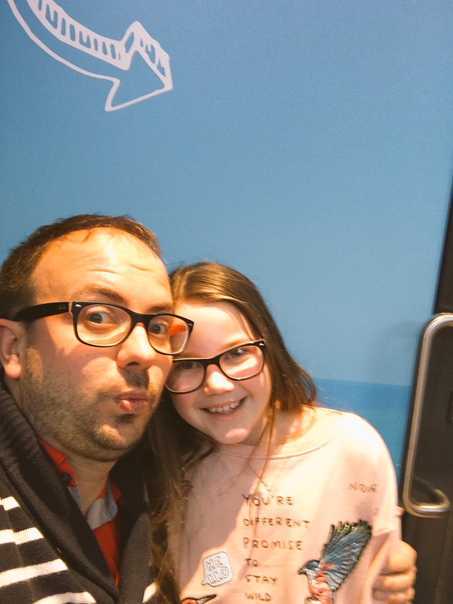 Matt5678's tweet photo. This arrow is pointing to the hopeful winner, complete with winners smile! @TweetBluewater #BluewaterWindow #BluewaterSelfie https://t.co/3wP1R9oVBg
