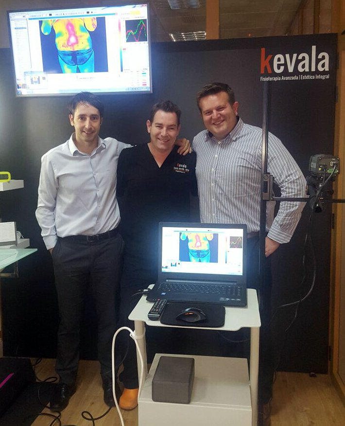 Esta semana estuvimos en Fisioterapia Kevala, dando #formación en el uso del sistema de #termografía T2: ow.ly/vhbh3093G6m