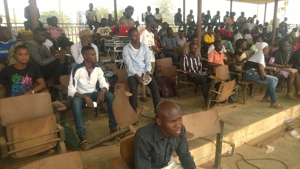 SUGpolyibadan's tweet photo. The  cross section of spectators @ the ongoing orientation match https://t.co/8hP47G90MA