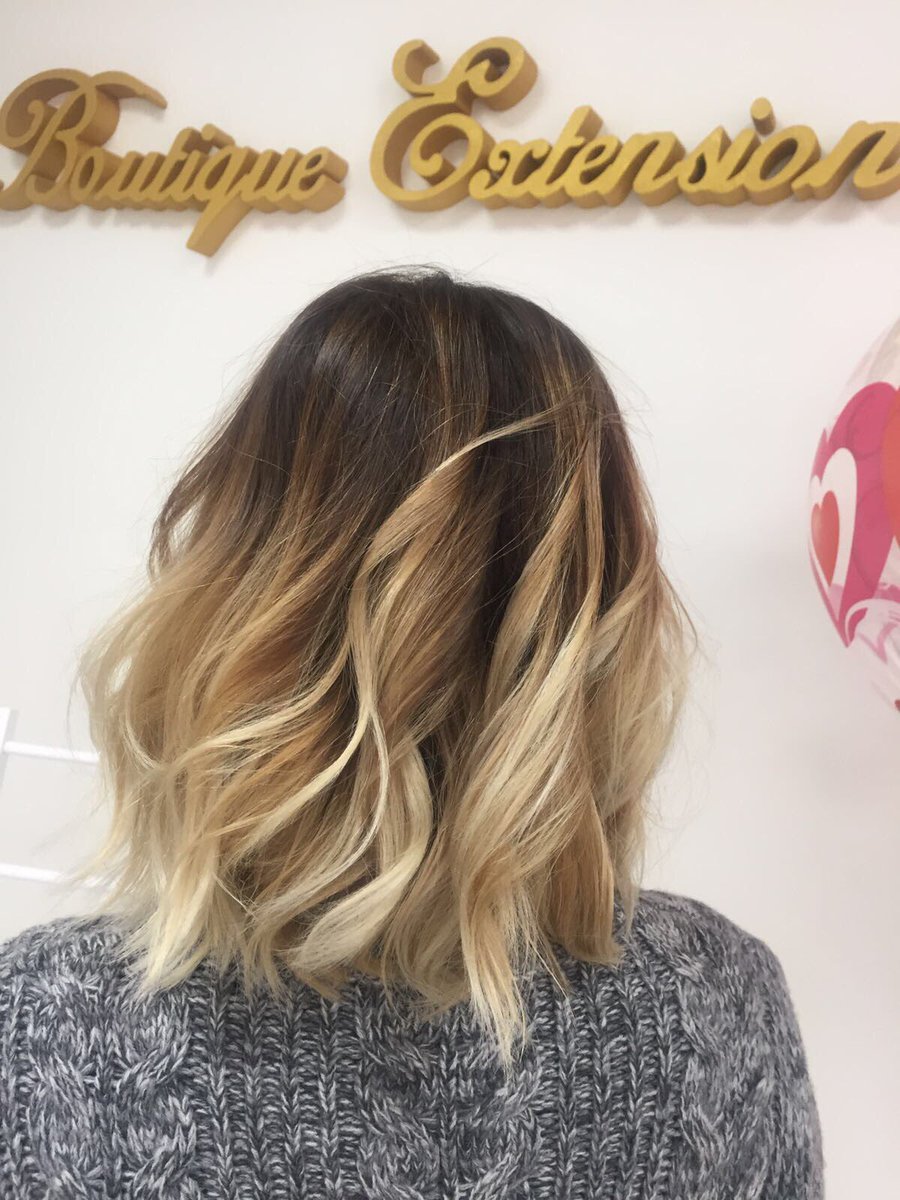 Melenas cortas en boutique extension 😜😜😜😜 nos encanta darle un toque de color y movimientos con unas ondas grandes 💁🏼!!!!