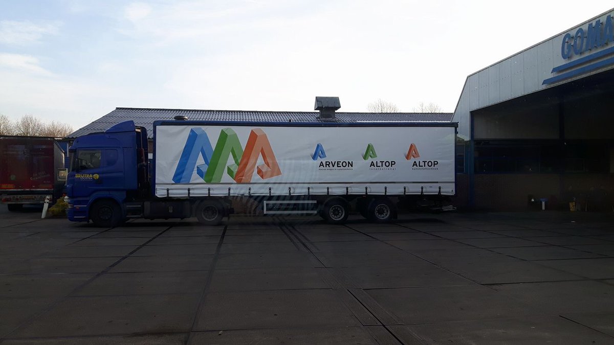 Altop_Kunststof's tweet photo. Altop vrachtwagen gespot door een klant bij  Goma in Hengelo. https://t.co/kgYKtCQCCO