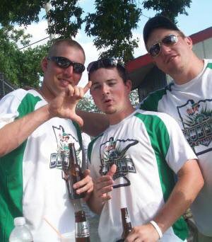 ksand81's tweet photo. Til the day we meet again in my heart is where I'll keep you #Kinger! Miss you! #GrapeApes ๐ข๐ https://t.co/VOYT0MTZox