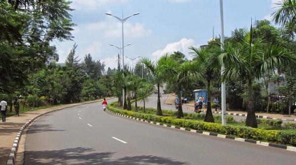 VisitKigali's tweet photo. #KeepingKigaliClean! You can literally see the fresh air! 😍😍😍😍 https://t.co/mbHuPsuCH2