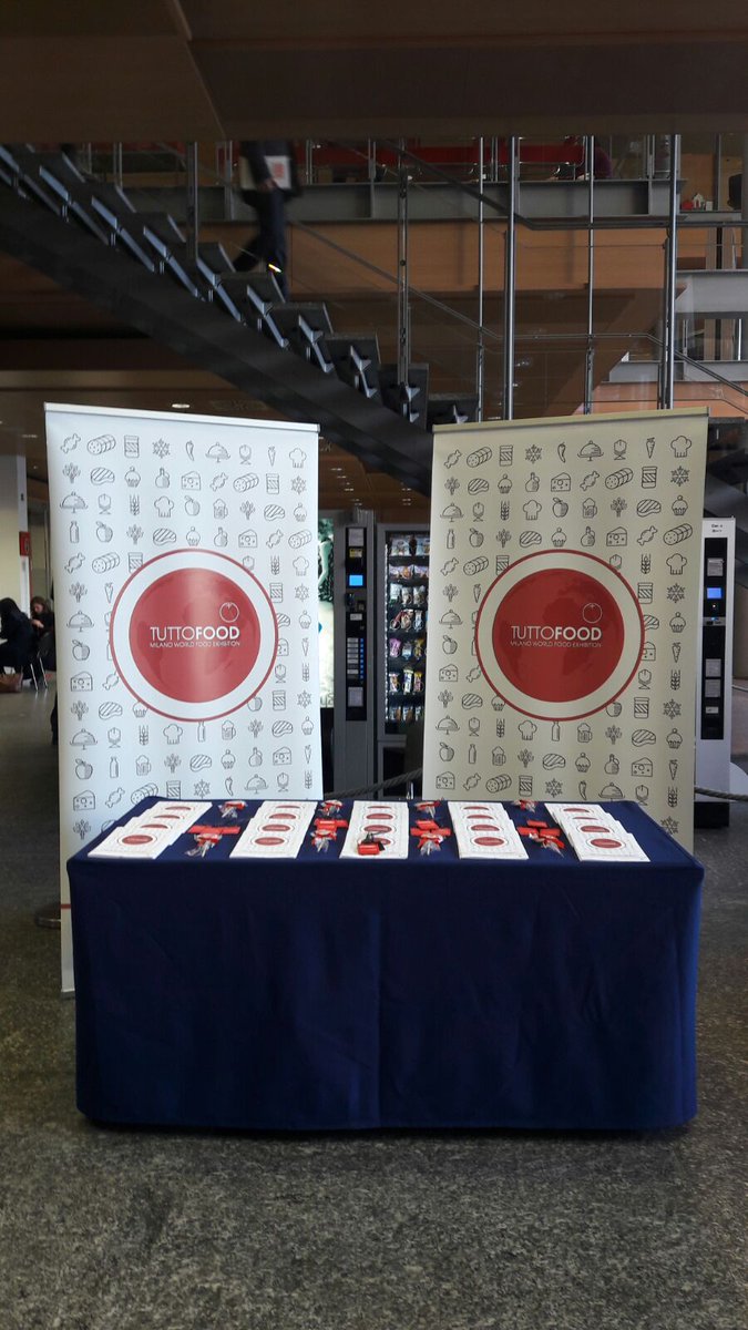 TuttoFoodMilano's tweet photo. A #foodmatch2017 presentati gli effetti della rivoluzione digitale sulle strategie dei retailer:dallo #storytelling all'#InfluencerMarketing https://t.co/ghYIvFcesy