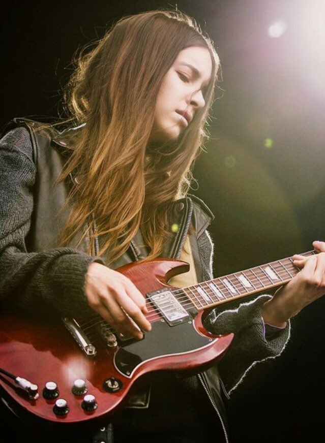 Happy bday pra minha eterna paixaozinha, Danielle Haim    I love you so so much!!! 