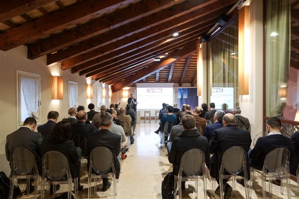 ZeroUnoWeb's tweet photo. Industria 4.0, come cambiano i #datacenter? Ecco il dibattito dell'#executivecocktail in partnership @NetApp_Italia https://t.co/Xq35YLp1pJ https://t.co/tLdvbpMyW7