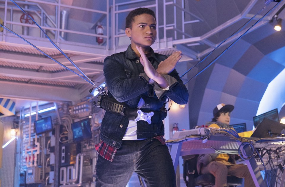 DisneyPrensaArg's tweet image. El estudiante #RyanWalker tendrá el control del robot #MechX4 para salvar a su ciudad. Serie estreno, sábado 18 a las 16:00 en @DisneyXD_LA