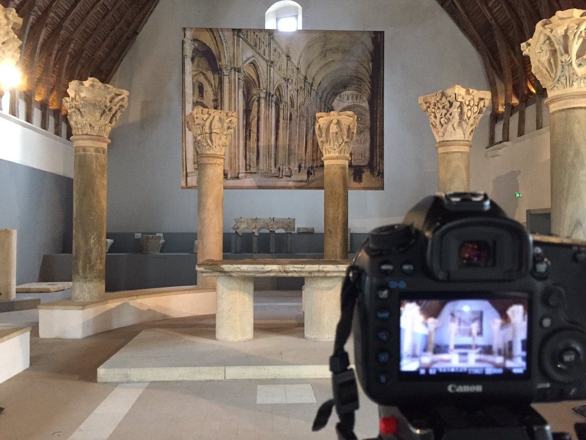 Prépare un nouveau reportage Les routes du patrimoine à l'Abbaye de Cluny. <a href="/AbbayeDeCluny/">abbaye de Cluny</a>