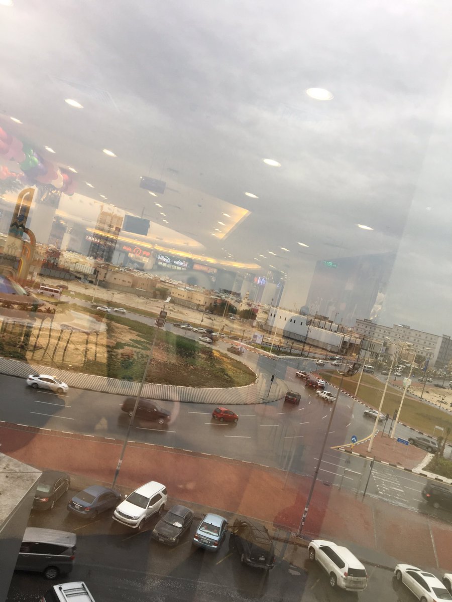 alkhalduh's tweet photo. @ArabianOud  الجو مايبي له جلسه في البيت #شرقيتنا_غير مع المطر 
#الشاطى_مول https://t.co/7Z2aDmI7EO