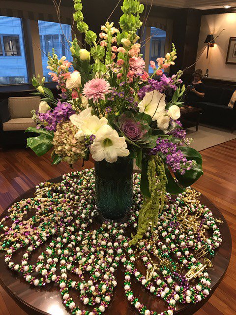 willmillevents's tweet photo. WME helped host a Mardi-Gras themed reception last week. Guests dined on crawfish gumbo, po’boys and specialty King Cake. #WME #events https://t.co/ACECJtFN5X