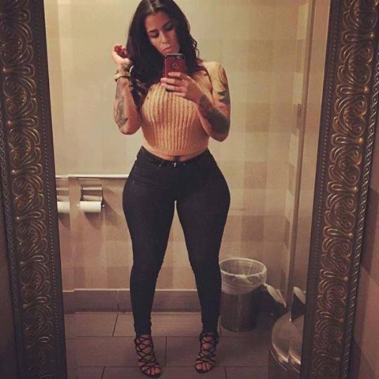 TenishaWorld's tweet photo. so fine https://t.co/smPZagJvXG