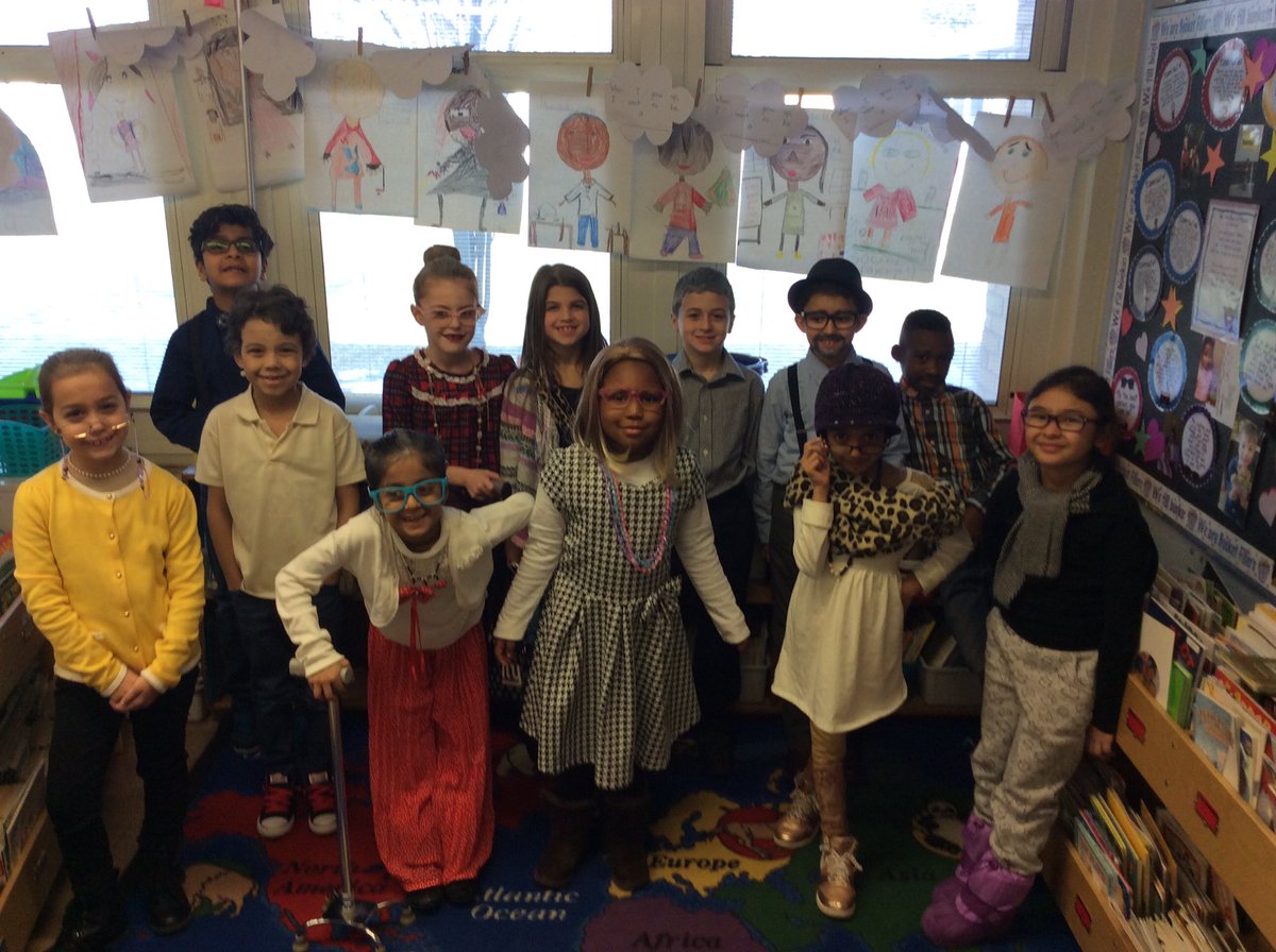 LynnCrest02's tweet photo. Happy 100th day from 2CS! 🎉 https://t.co/N6LZfYWnSN