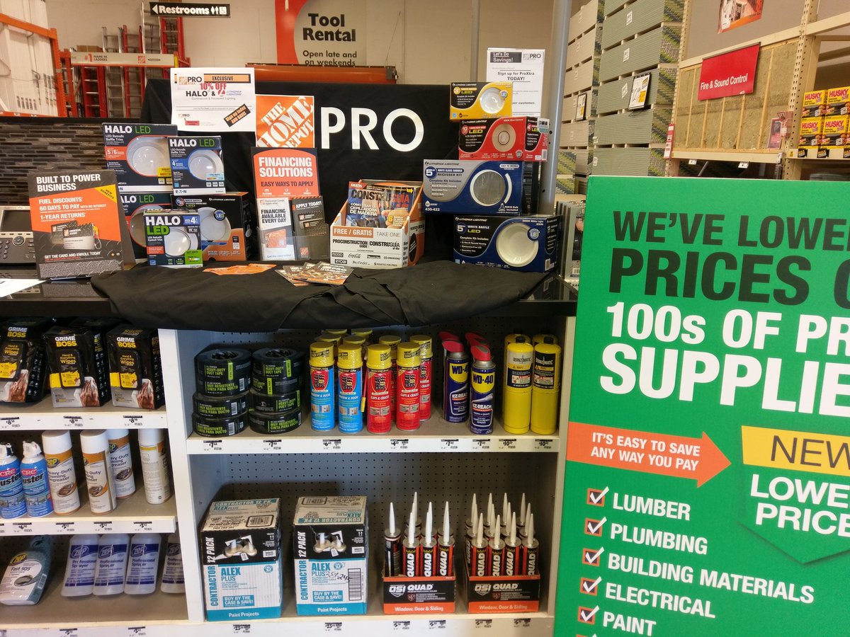 pathogen98's tweet photo. #myprodesk #proxtra #halolighting #lithonialighting https://t.co/MJ3r67Sgcx