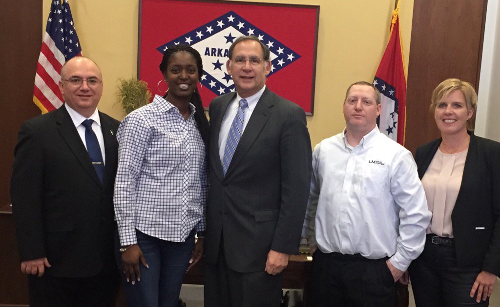 FturkF's tweet photo. Great meeting with @JohnBoozman for #windonthehill @awea - a true friend of our industry &amp; Arkansans https://t.co/do9peci8F3
