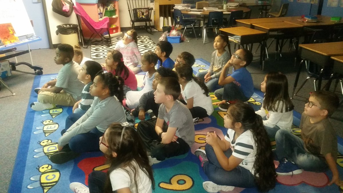 MsBrunoHasClass's tweet image. Enjoying World Read ALOUD day! Stories are being streamed live from so many people and places!