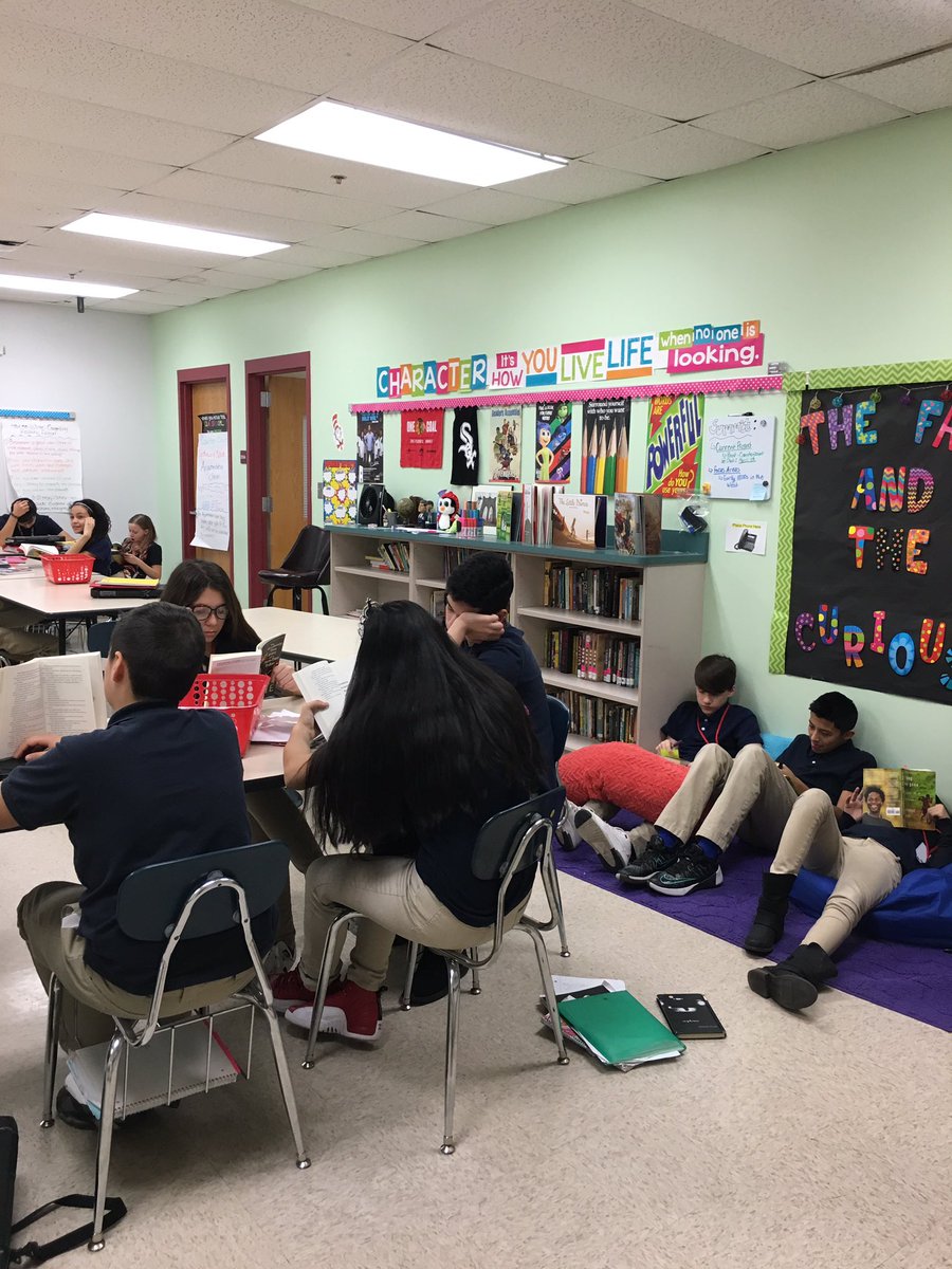 Mrs. Bortscheller tweet media