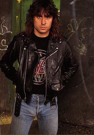 Hoy el gran Dave Lombardo cumple 52 años. Happy birthday       
