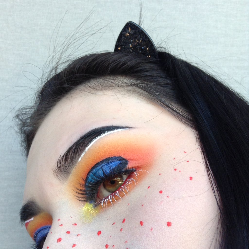 nightgoesblack's tweet photo. sorry for the baby hairs and dry skin https://t.co/1KHFyxErcf