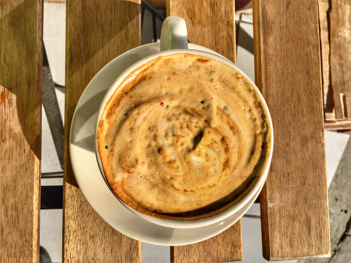 jnetmell's tweet photo. Human Moment of the Day:  Barista - "The soymilk looked ugly so I gave you a few sprinkles!" #humansofsf https://t.co/MZietDjRcn