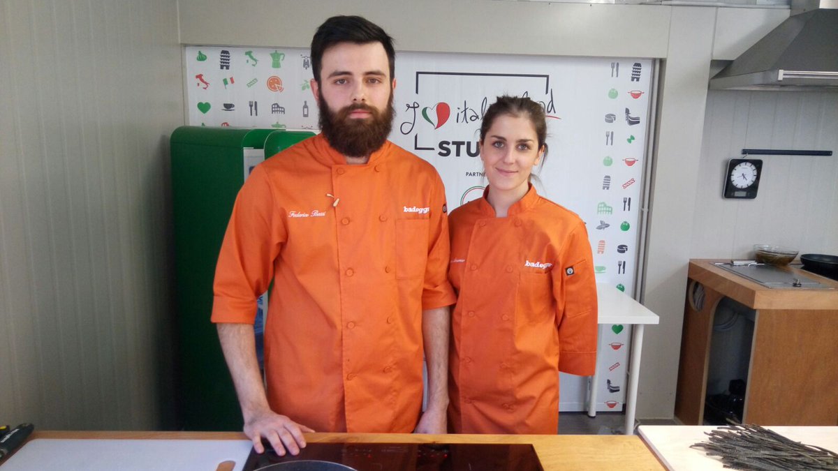 Stampa 3d, pasta ai grilli e tagliolini alle alghe... 

Con L'#officuina di @foodinpro in primavera saremo su <a href="/PetrolioRai/">Petrolio</a>! #staytuned