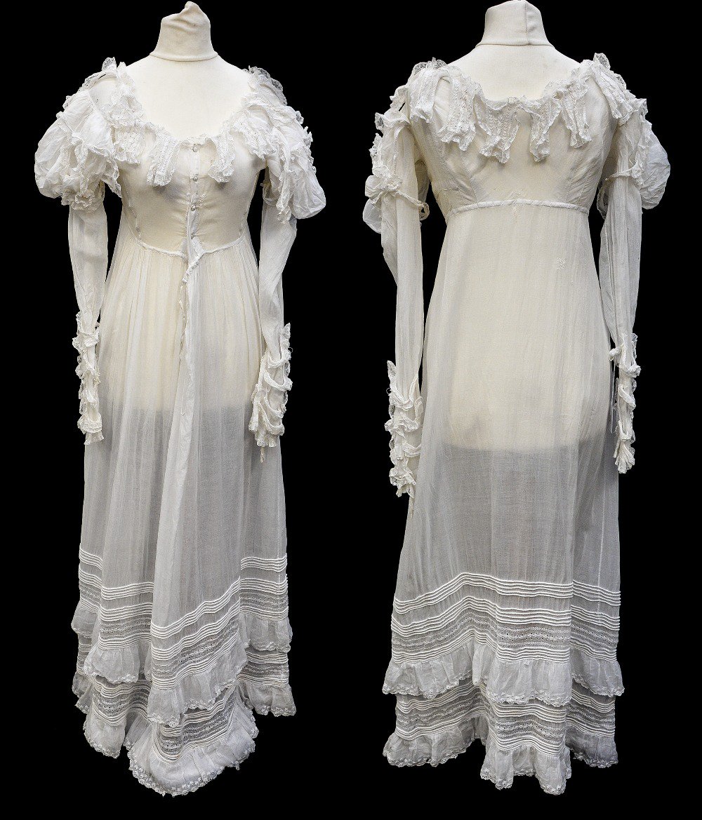 HansonsTextiles's tweet photo. Regency dress? Yes please! Circa 1790-1805, Lot 3578 is up for grabs on Monday. When will you see another? Don't miss it! #prideandprejudice https://t.co/F4xfrvIoG5