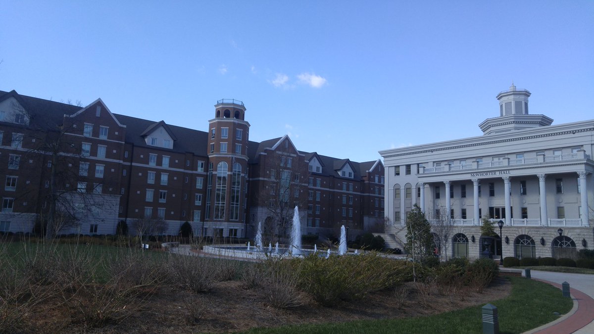 KHnmathers's tweet photo. Excited for my second day of meeting amazing professors at the beautiful @BelmontUniv . #khoncampus #KHHE #newauthors @KendallHuntHE https://t.co/xzq06Bt4vS