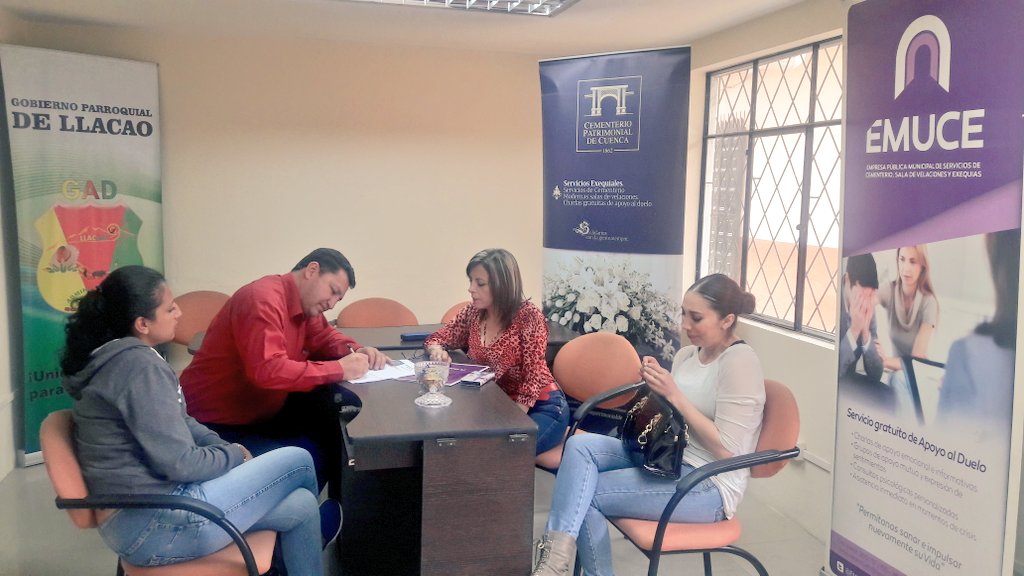 #CUENCA: Psicólogas <a href="/EMUCEEP/">EMUCE EP</a> se reúnen con PDTE GAD Parroquial LLACAO para definir Charlas Psicológicas Gratuitas.  x.com/EMUCEEP/status…