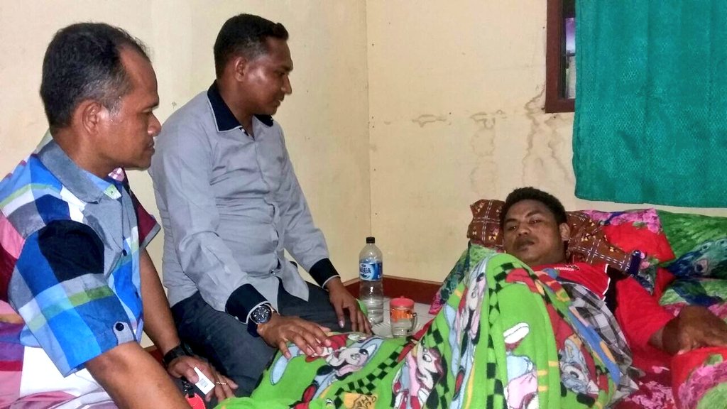 Ketua Gemasaba Papua Barat &amp; Pengurus DPC Gemasaba Rembang yg sedang sakit, semoga segera diberi kesembuhan supaya bisa baktivitas kembali