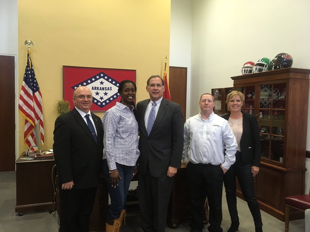 MaggieLemmerman's tweet photo. Thanks @JohnBoozman for a great mtg with Little Rock's @LMWindPower factory about how wind energy works for America! #windonthehill https://t.co/XwDBdNTcHQ
